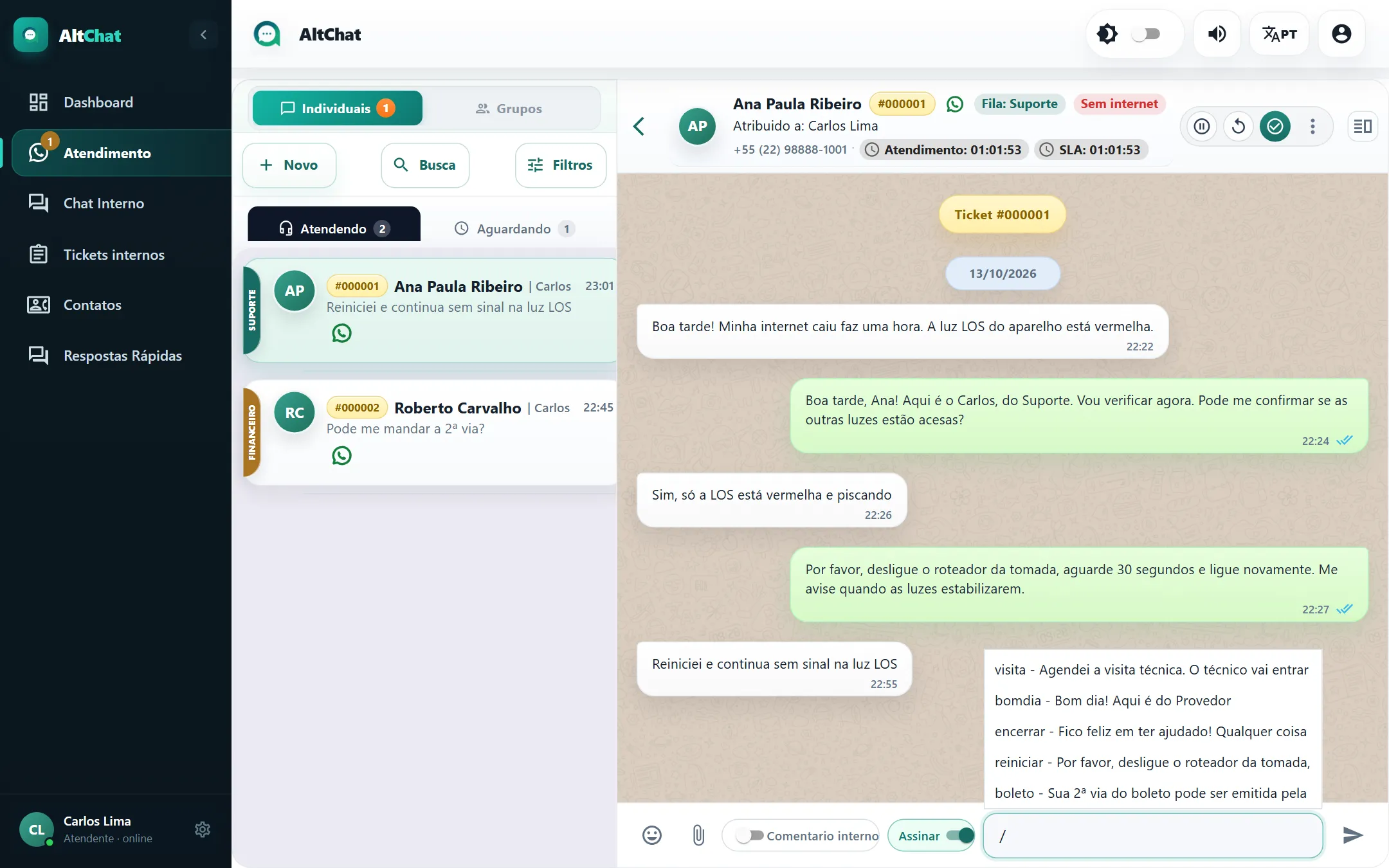 Lista de respostas rápidas aberta ao digitar barra na caixa de mensagem